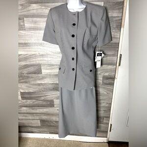 Sag harbor skirt suit set size 10 black white vintage